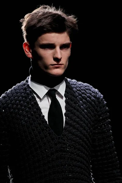Look 14